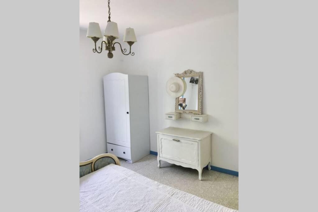 Villa Calme, Climatisee, Piscine, A 2 Pas Du Centre Л'Іль-сюр-ла-Сорг Екстер'єр фото